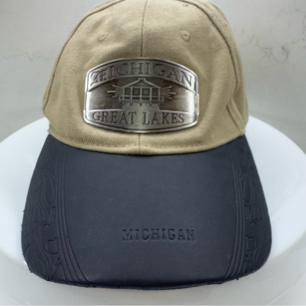 CAP Michigan Great Lakes Hybrids Hat Cap Tan/Black fitted M/L